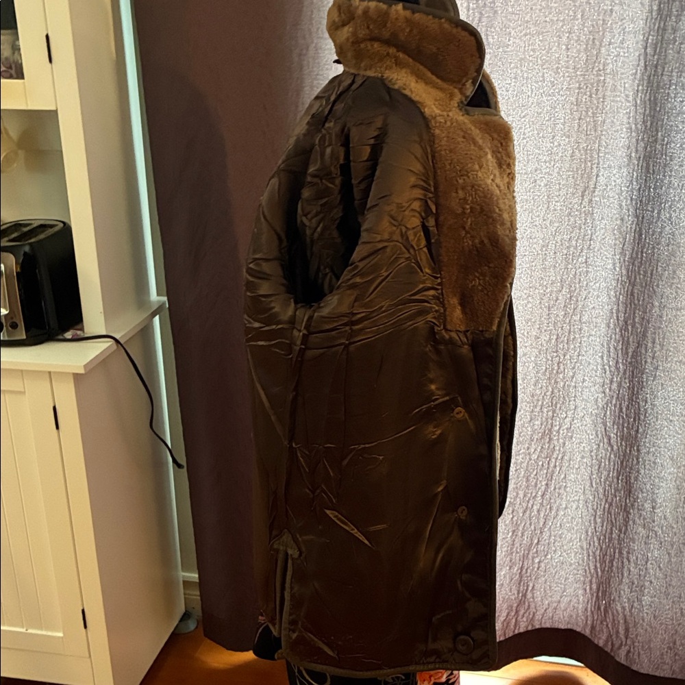 Brown Genuine Shearling Women's Coat Made in England. - Picture 9 of 16